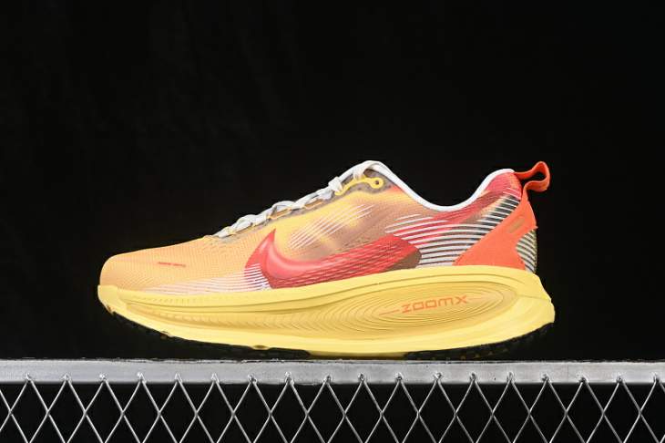 Picture of Nike Vomero 18 _SKUfw23299598482633341fw